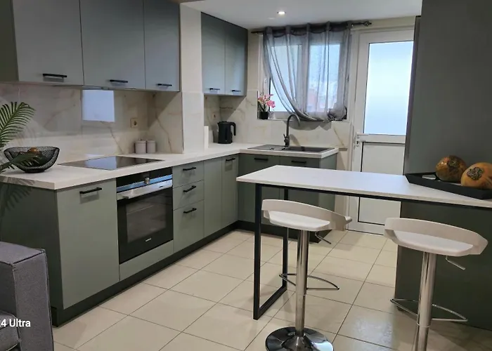 Cozy 2 بلدة كوس